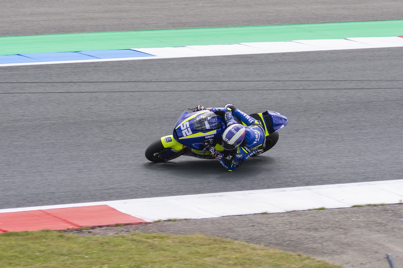 防守反击策 防守反击策